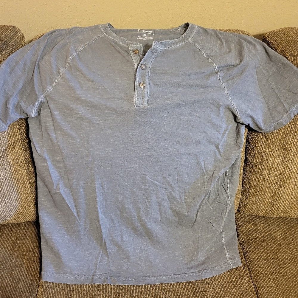 Short sleeve Henley